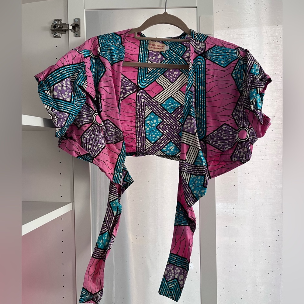 Women’s Crop Wrap Top